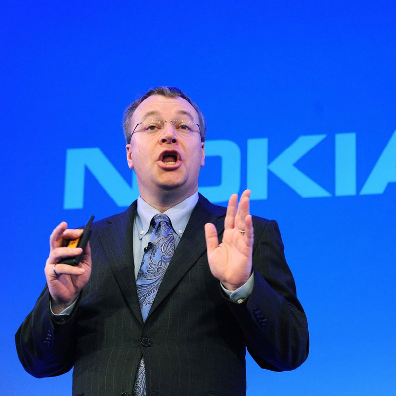 Nokia, Lumia, Windows Phone, Стивен Элоп, смартфоны, Разгневанные инвесторы набросились с критикой на главу NOKIA